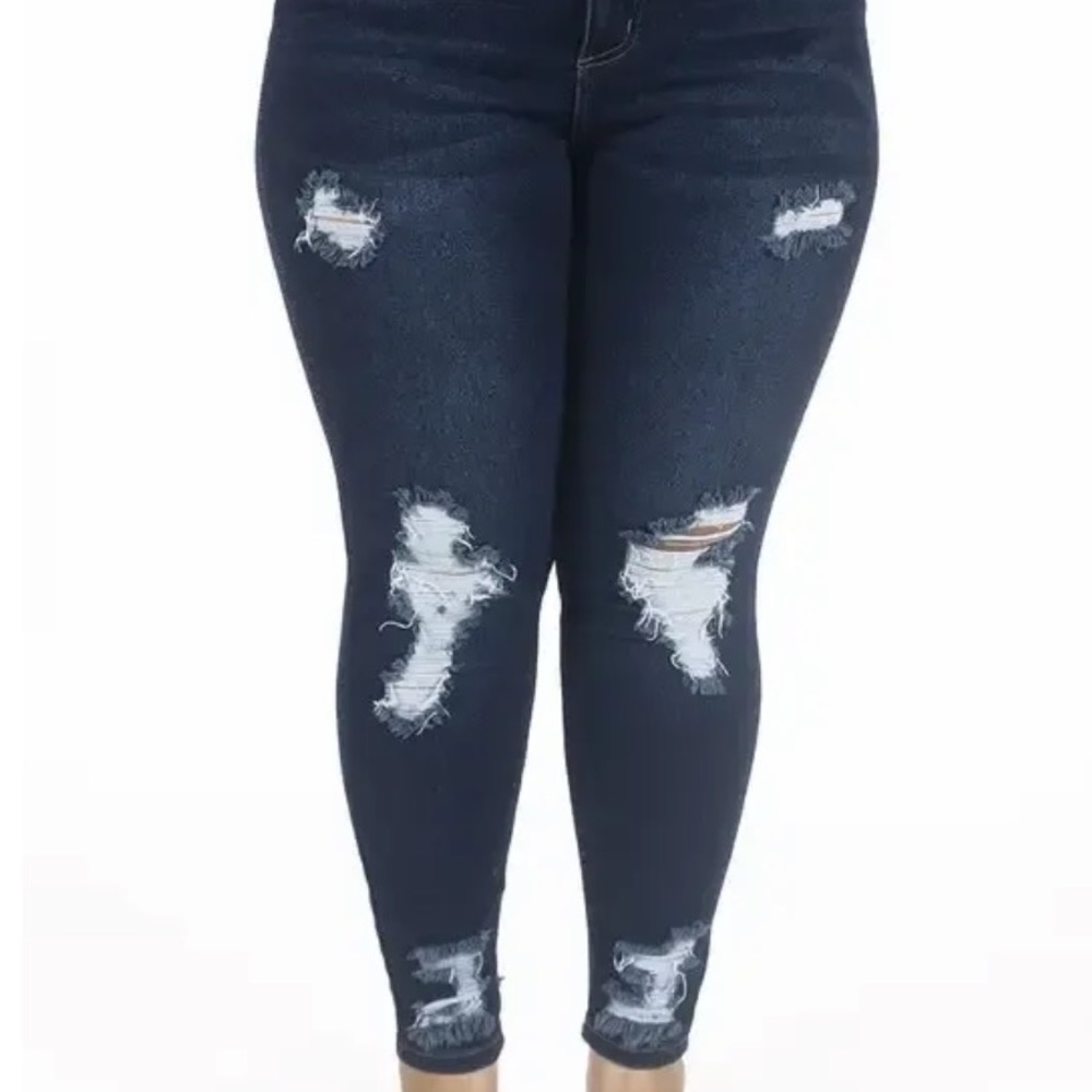 Plus size women jeans.